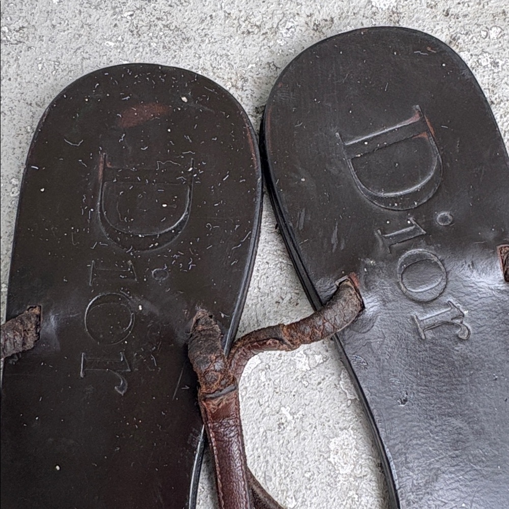Vintage Dior leather flip-flops - Picture 4 of 8